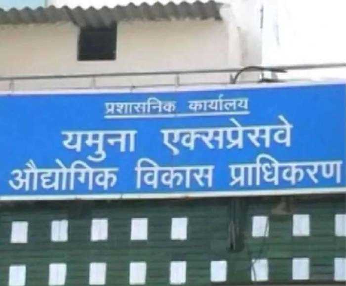 ग्रेटर नोएडा : सीबीआई ने शुरू की चार बिल्डर प्रोजेक्ट्स की जांच, बैंक-बिल्डर नेक्सस पर नजर